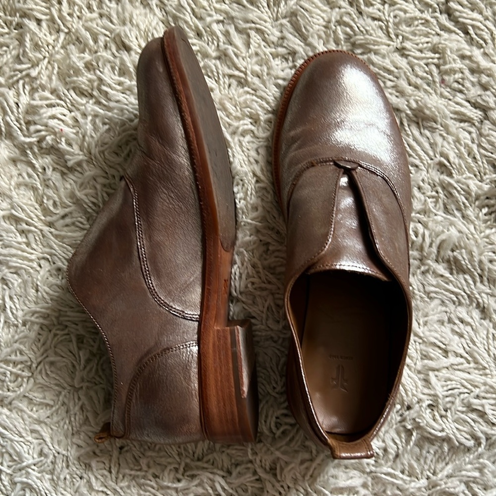Frye Gold Slip On Oxfords size 8